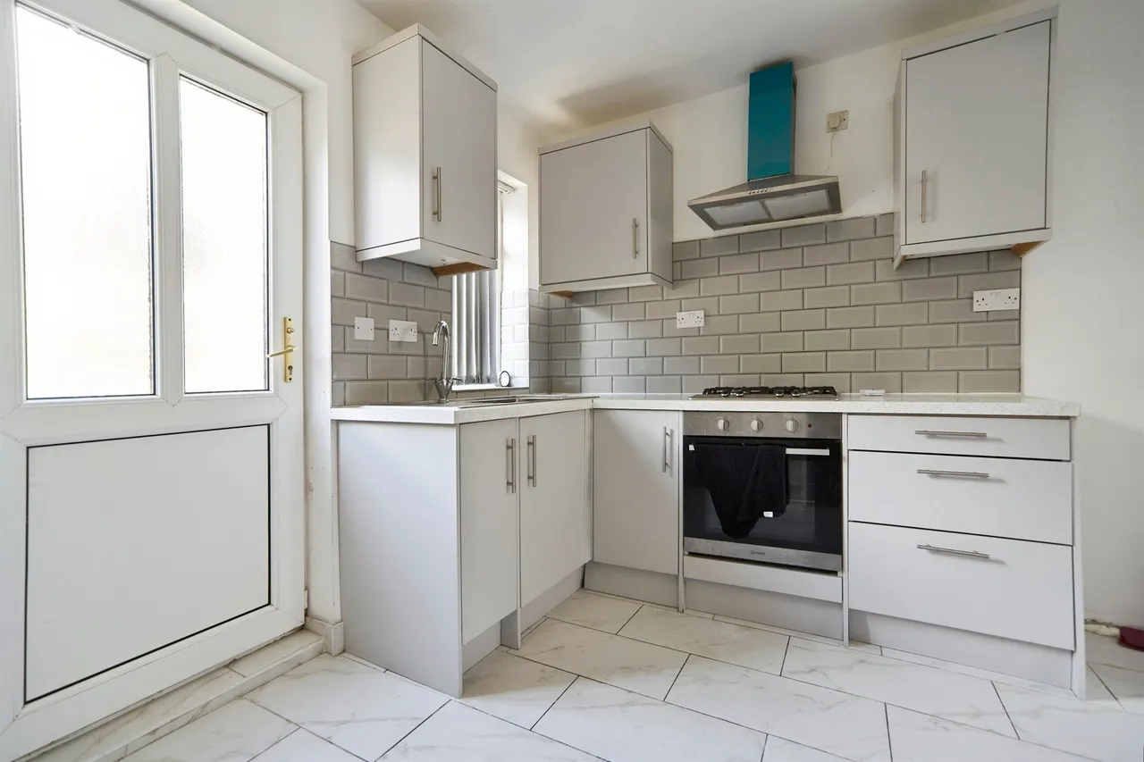 Shepherds Place, Leeds, LS8, photo 2