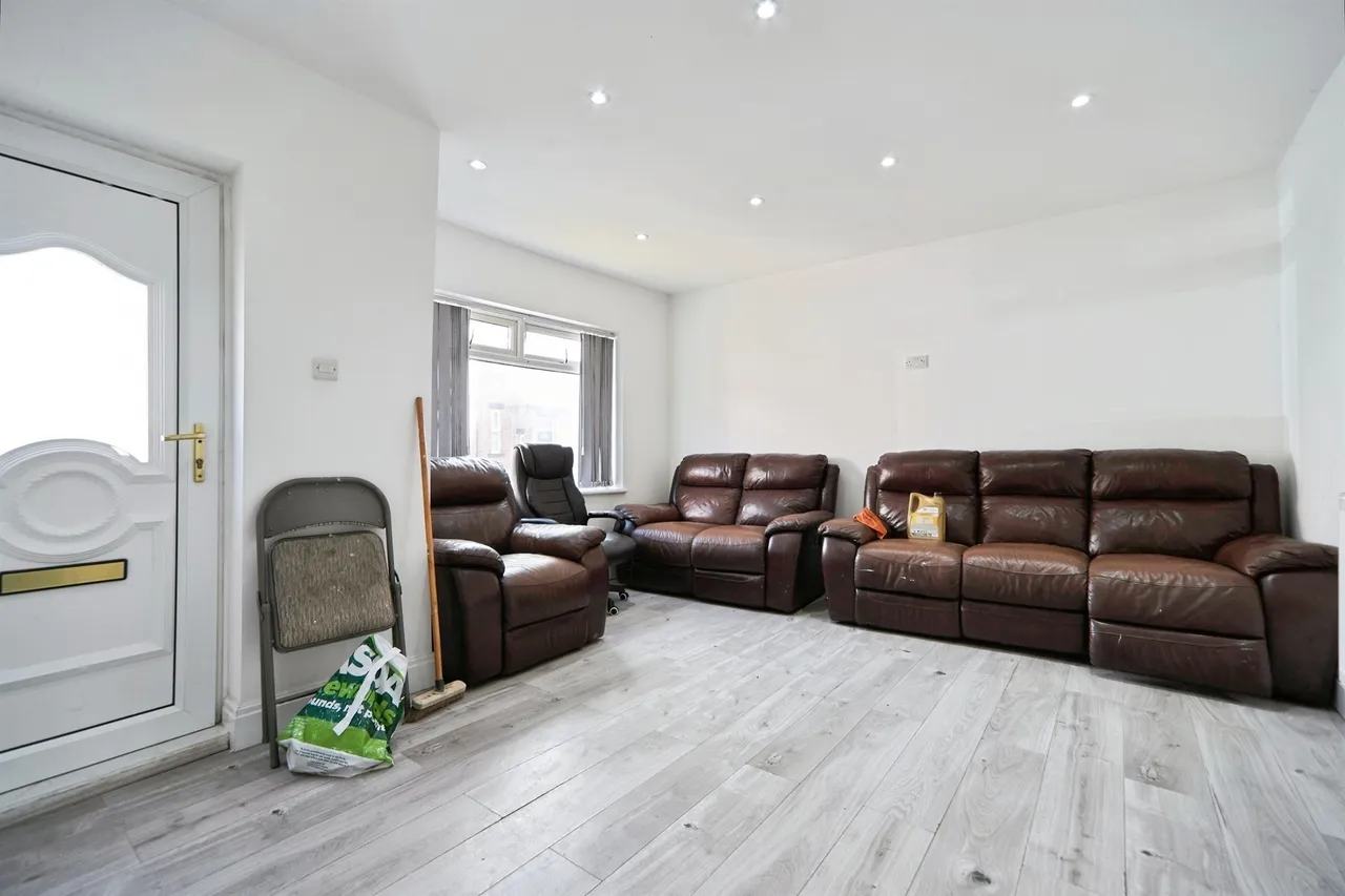 Shepherds Place, Leeds, LS8, photo 3