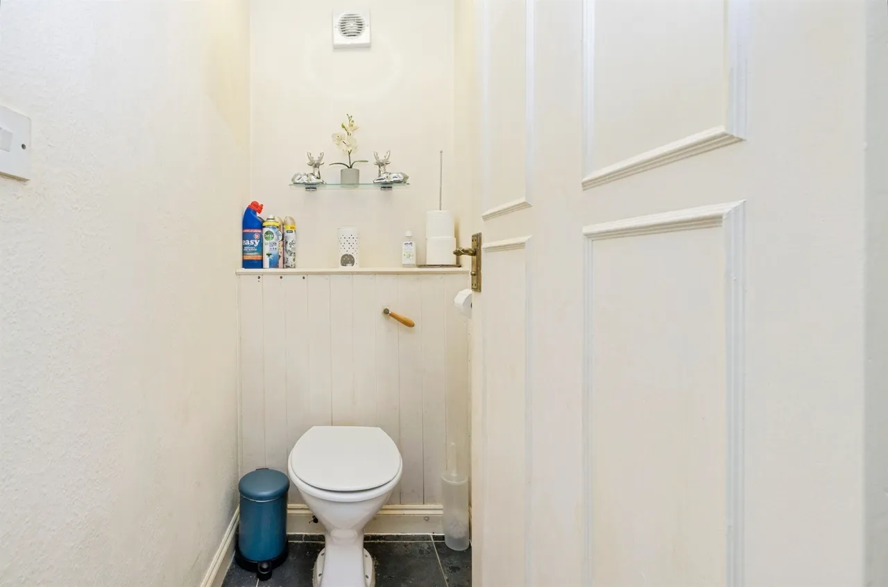 Little Grove, Bushey, photo 9