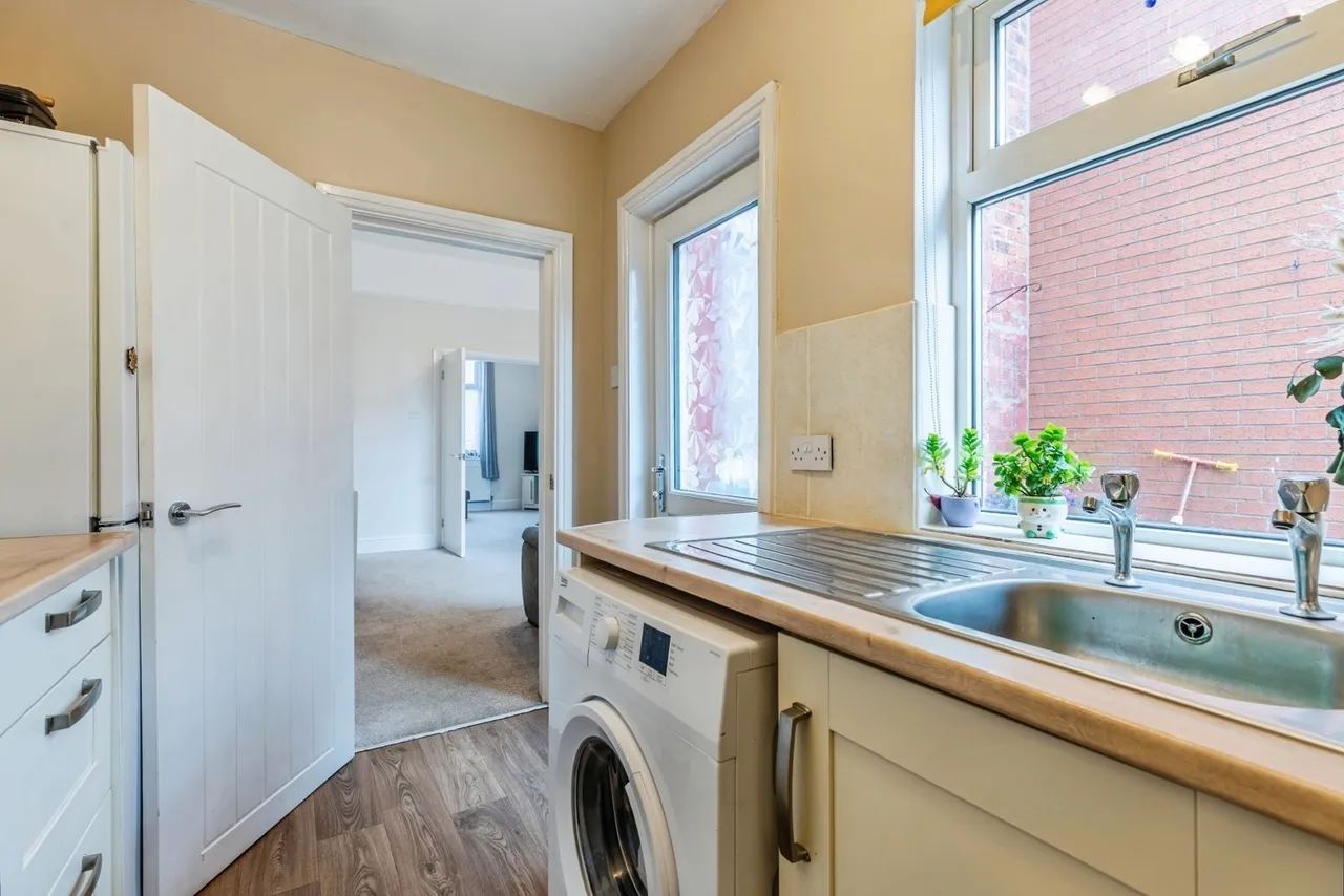 Bolton Road, Chorley, Lancashire, PR7, photo 6