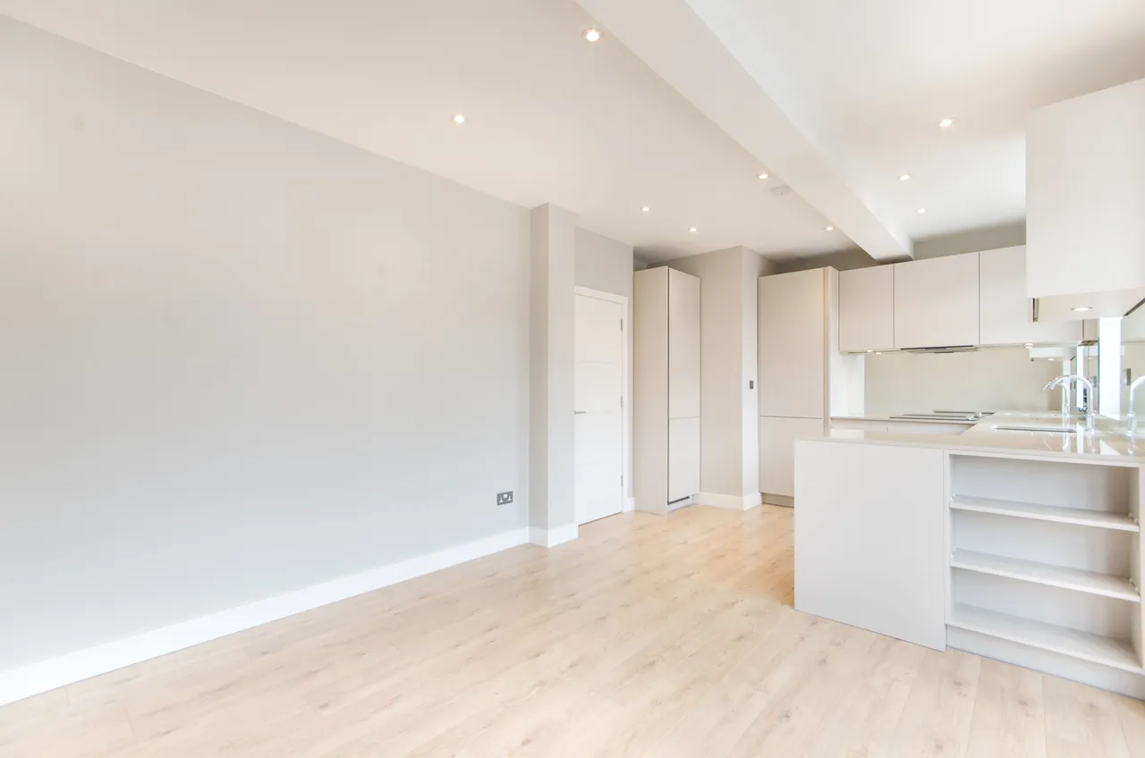 London, NW10, photo 17