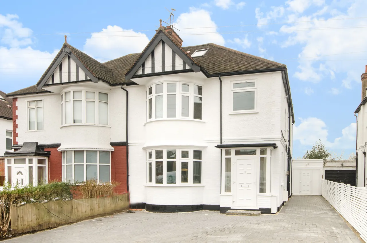 London, NW10, photo 3