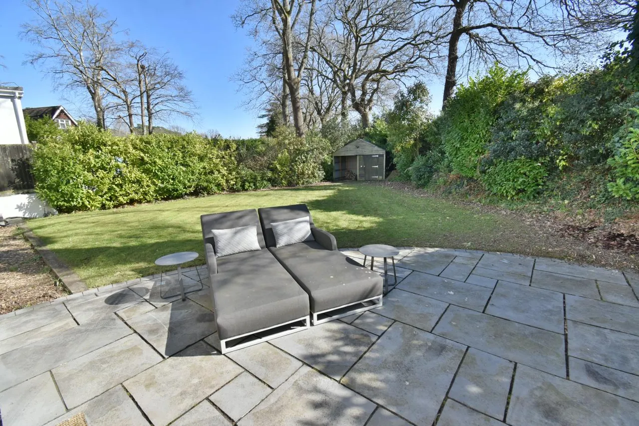 Dudsbury Road, BH22, photo 19