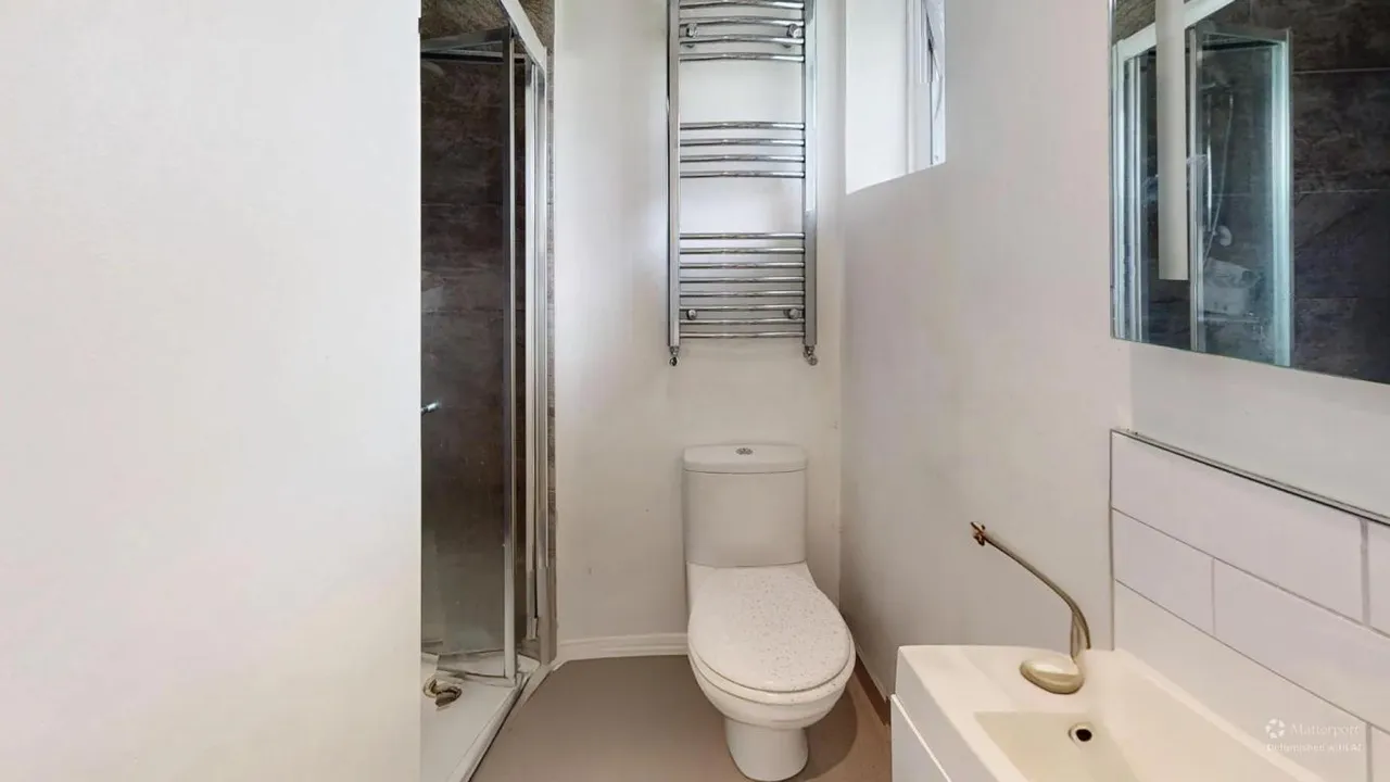 Dudsbury Road, BH22, photo 18