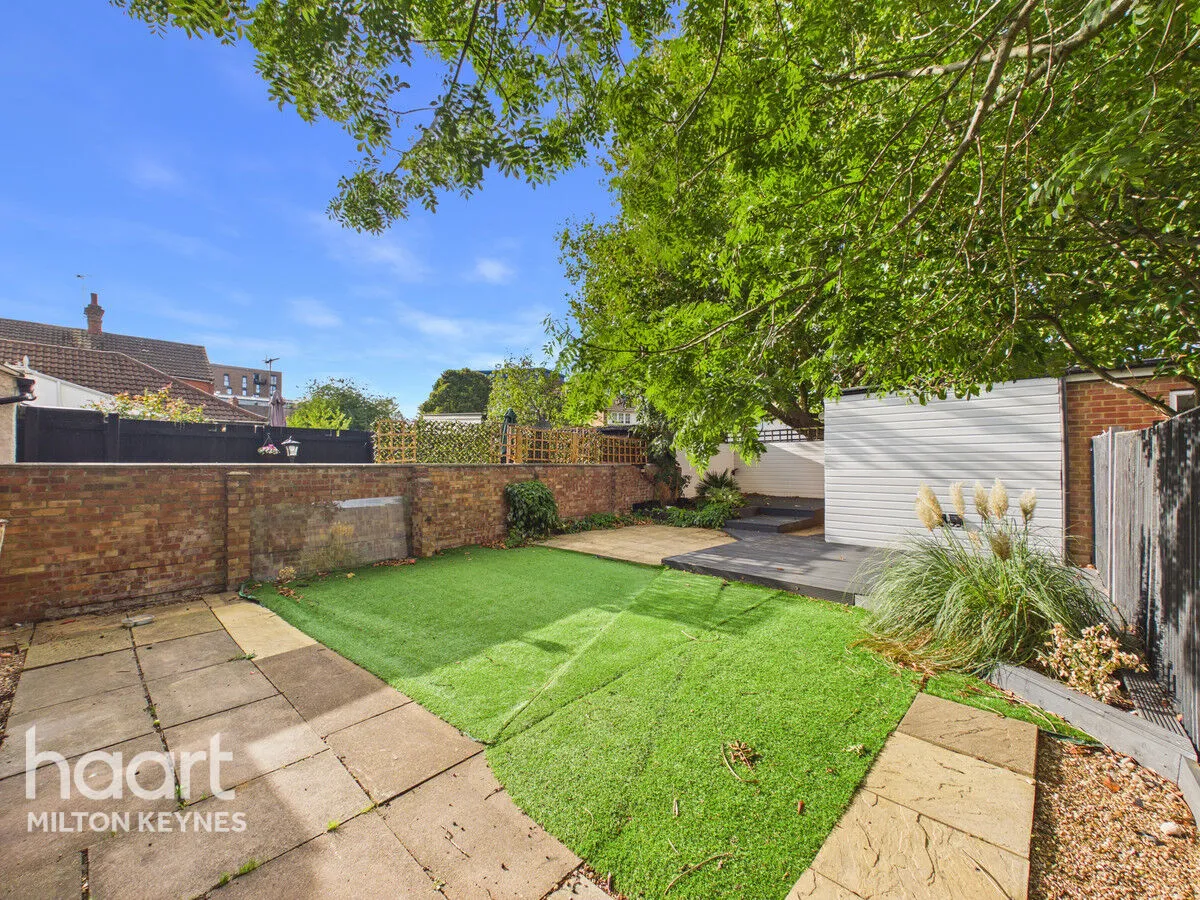Regent Street, Bletchley, MK2, photo 13