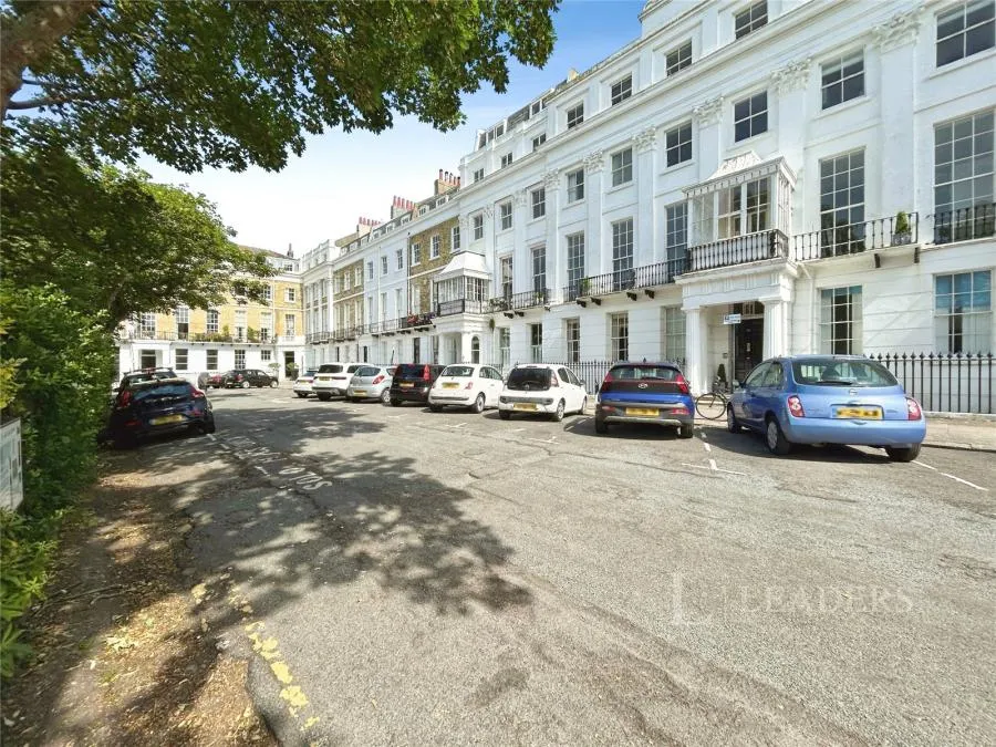 1 bed flat for sale, Sussex Square, Brighton, BN2