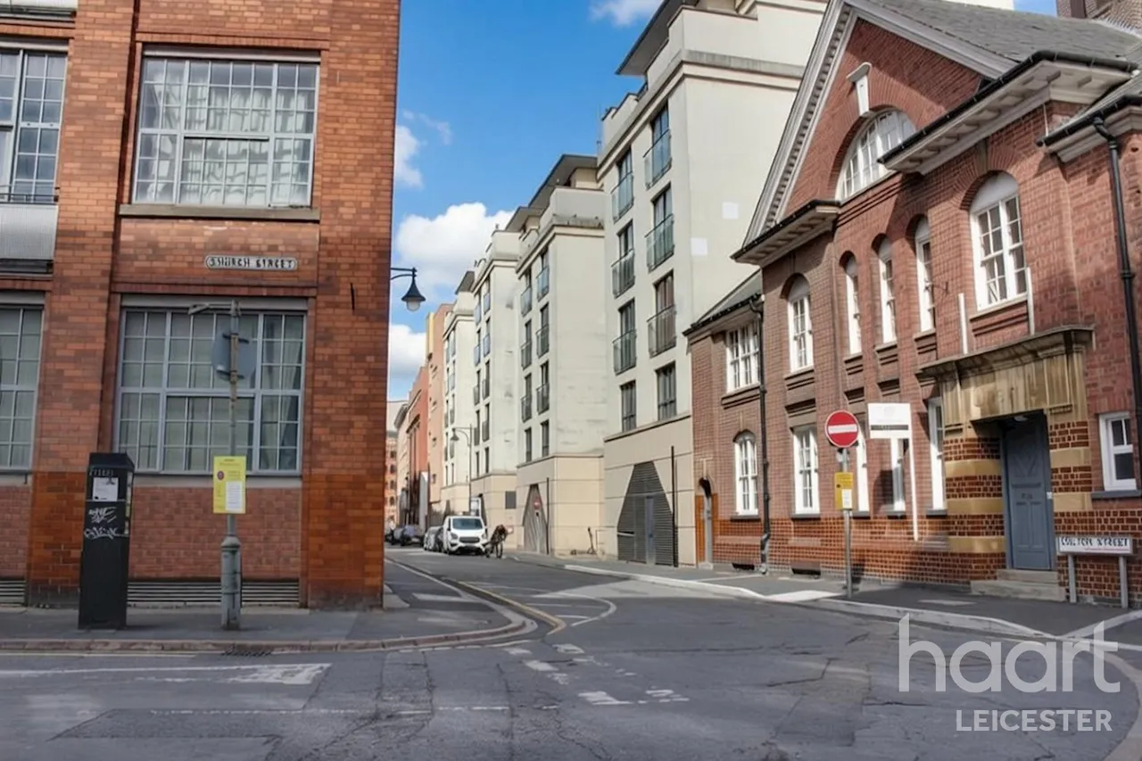 2 bed flat to rent, Colton Street, LE1