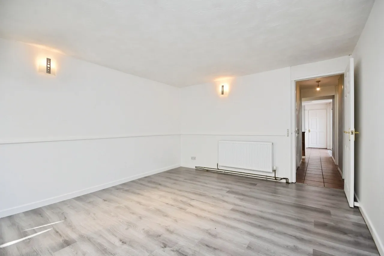 Travers Way, Basildon, Essex, SS13, photo 6