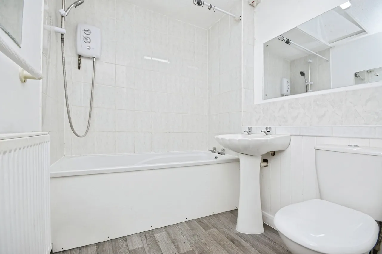 Travers Way, Basildon, Essex, SS13, photo 17