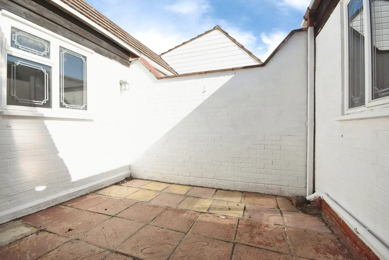 Travers Way, Basildon, Essex, SS13, photo 11