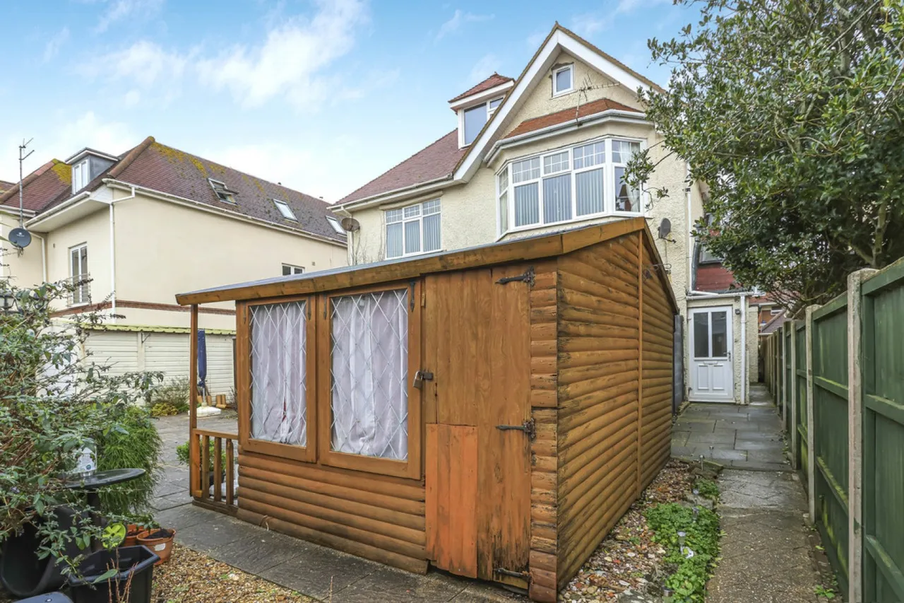 Burtley Road, Bournemouth, photo 6