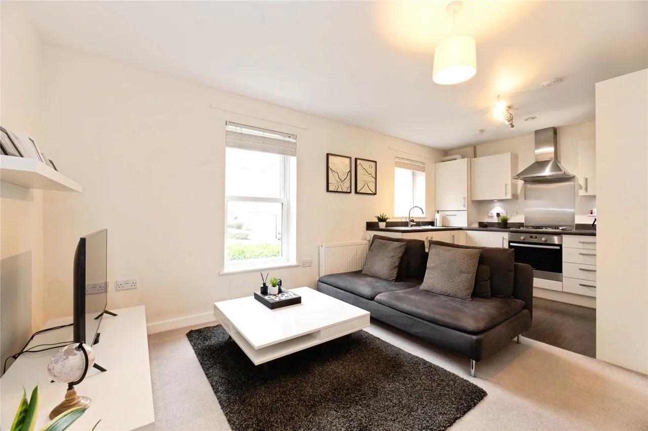 Sherwood Way, Epsom, KT19, photo 3