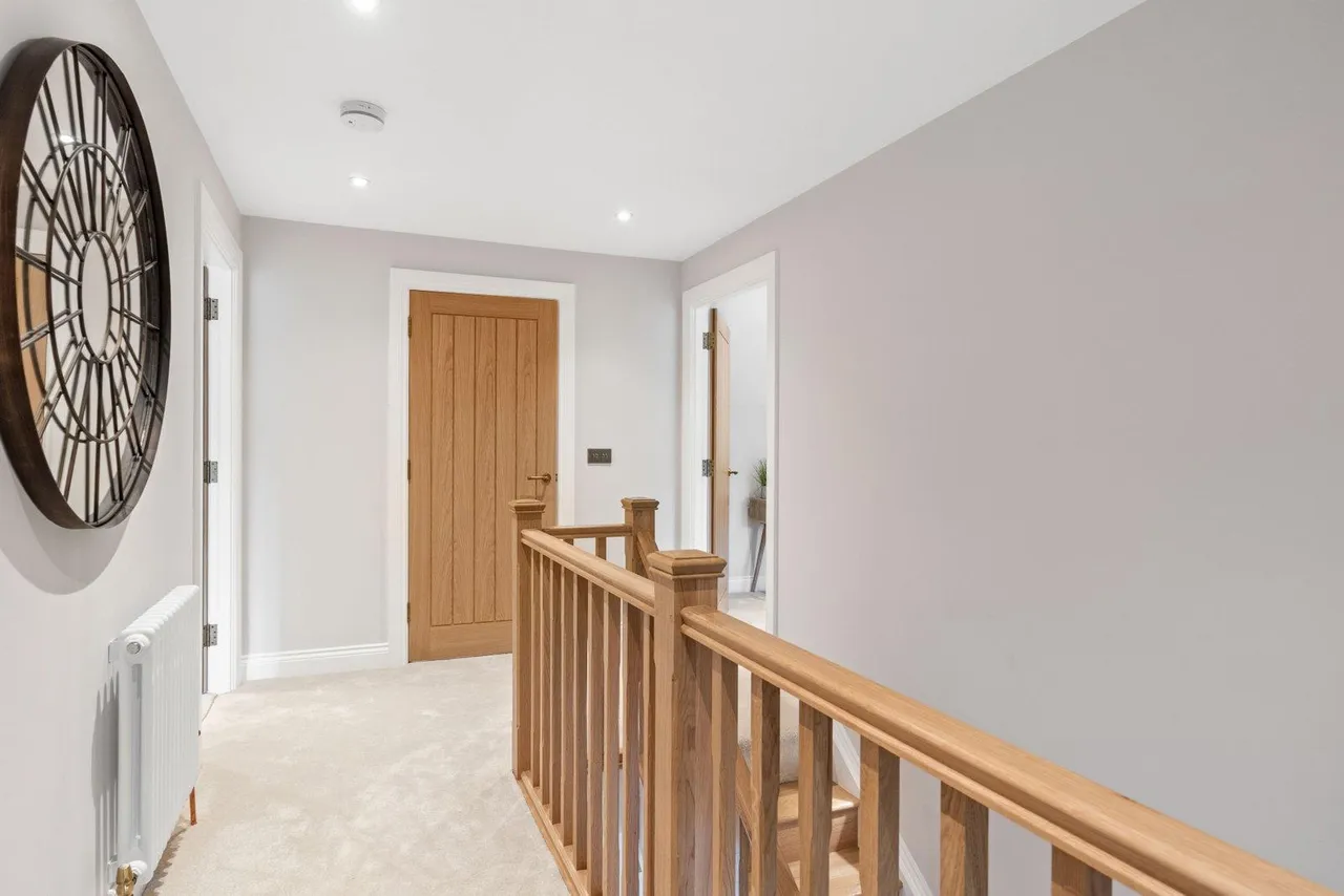 The Oaklands Aston Lane, Bragbury End, SG2, photo 70