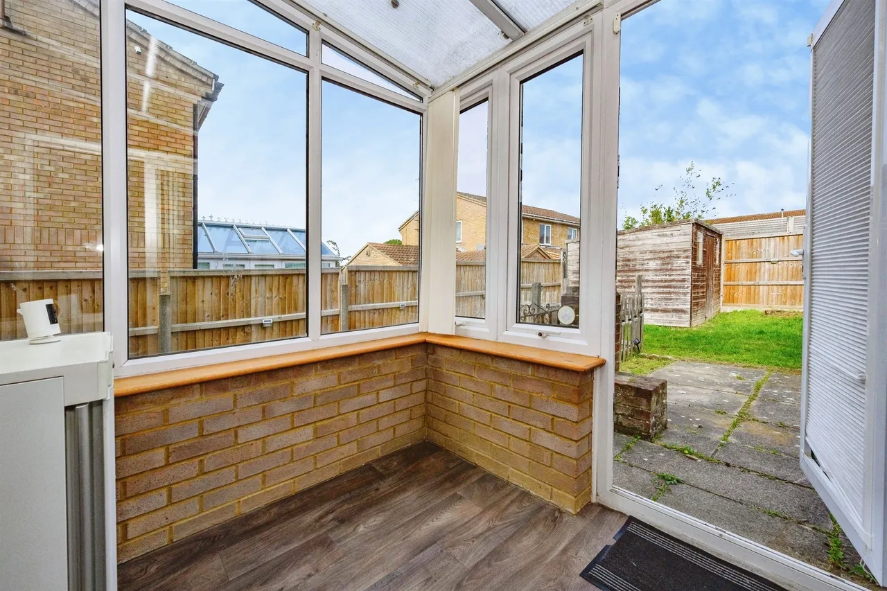 Falstone Green, Luton, LU2, photo 12