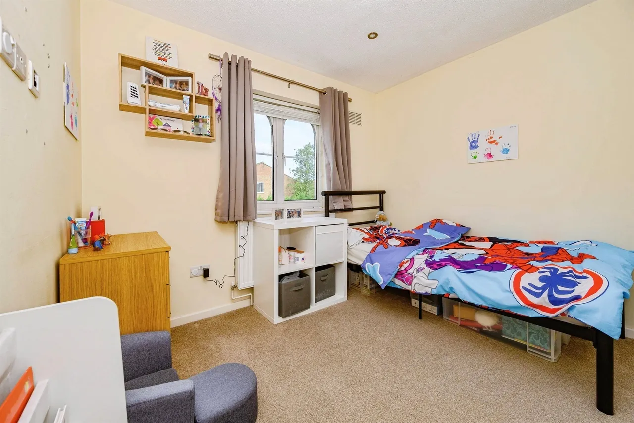 Falstone Green, Luton, LU2, photo 9