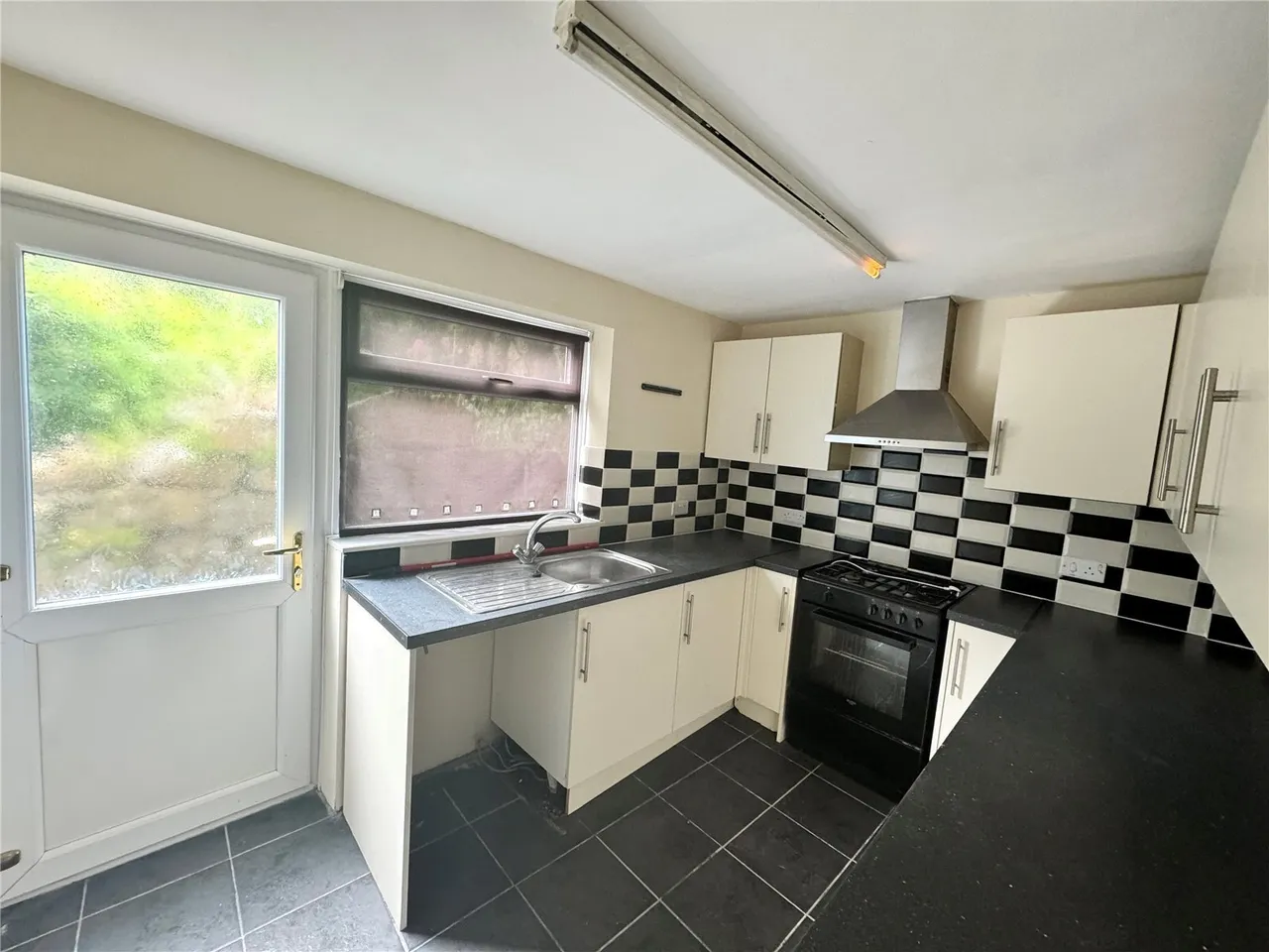 Glanrafon Terrace, Pwllheli, LL53, photo 3