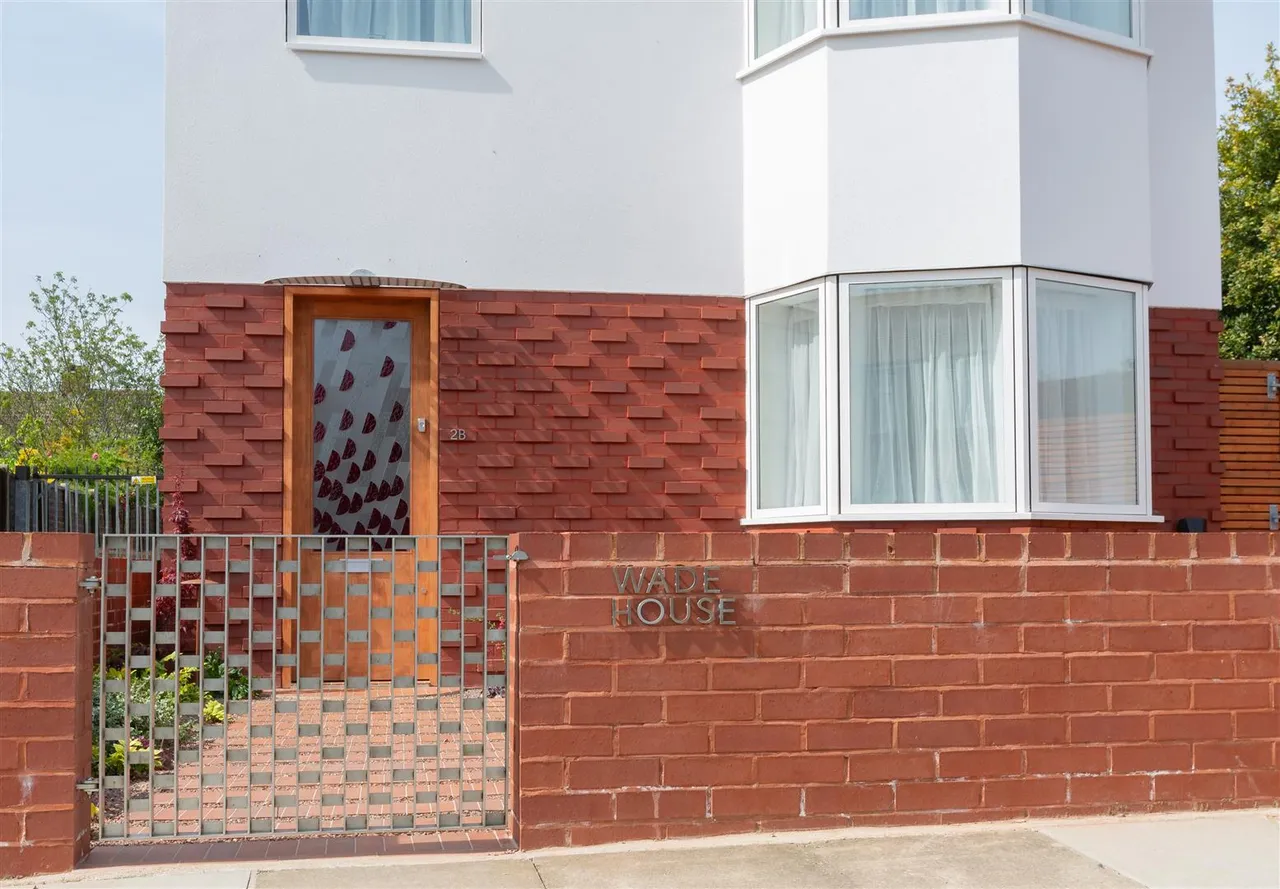 Salcombe Way, Ruislip, HA4 6BA, photo 4