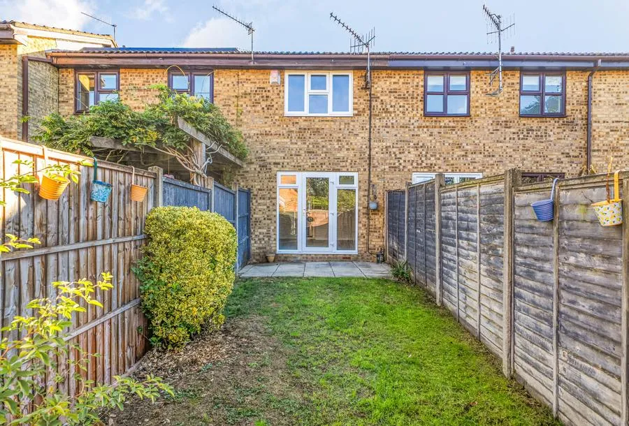 Kings Mead, South Nutfield, RH1, photo 9