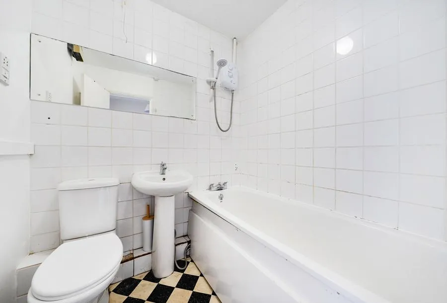 Kings Mead, South Nutfield, RH1, photo 7