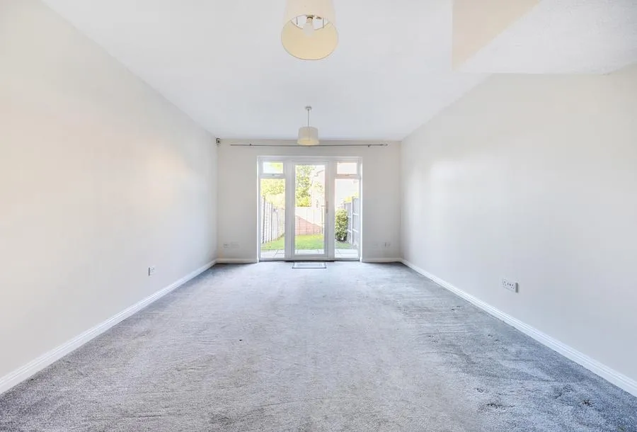 Kings Mead, South Nutfield, RH1, photo 15
