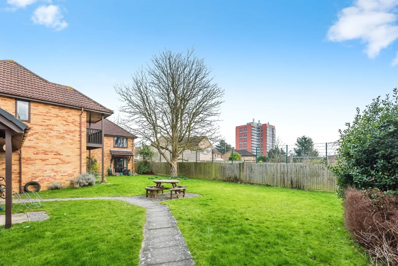 Joan Lawrence Place, Headington, Oxford, photo 4