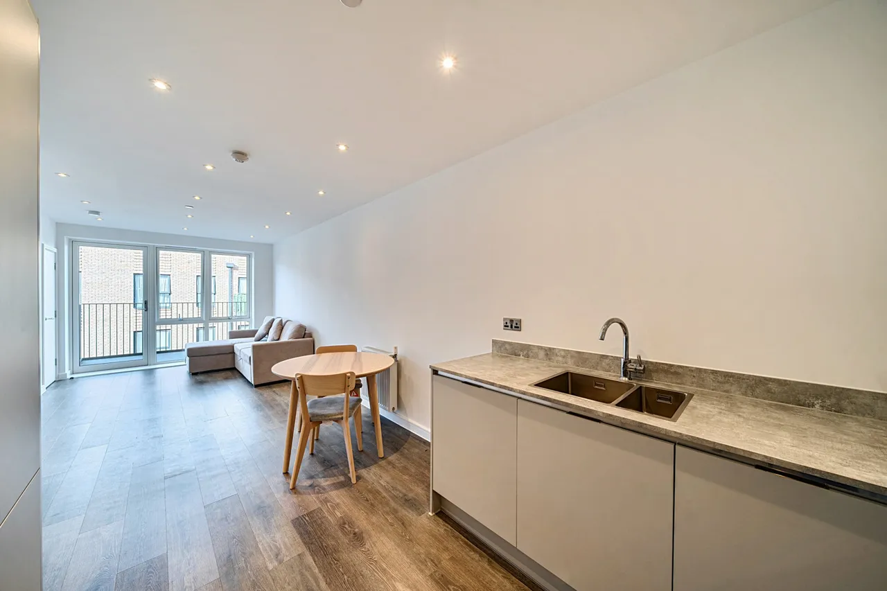 Bridlington Road, Watford, WD19, photo 13