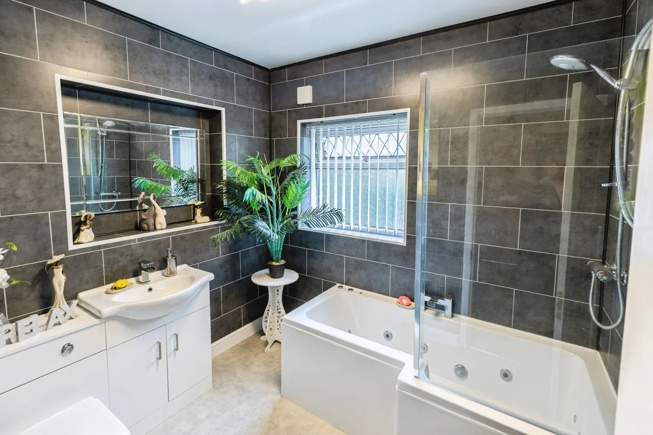 Plas Newton Lane, Chester, CH2, photo 21