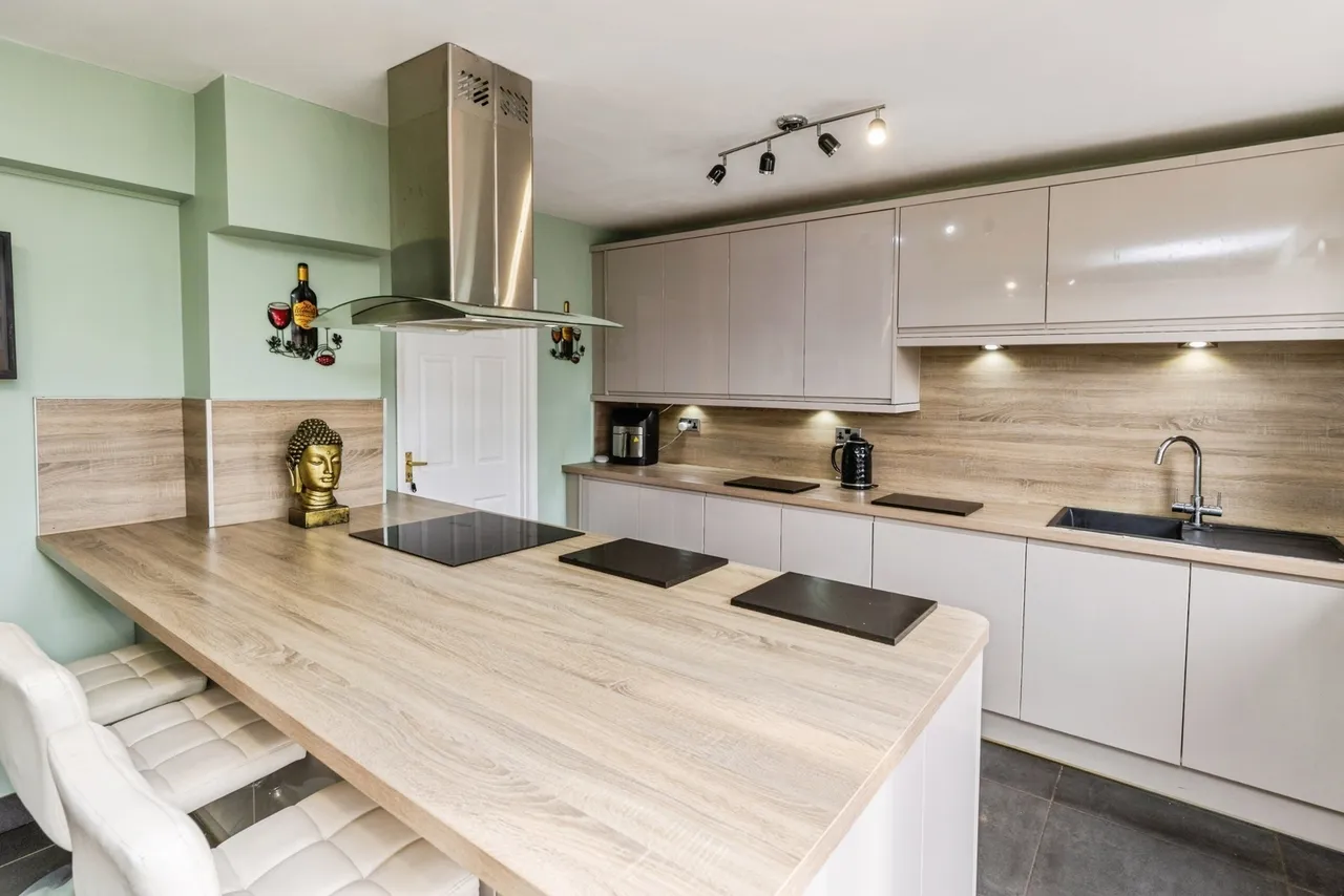 Plas Newton Lane, Chester, CH2, photo 6