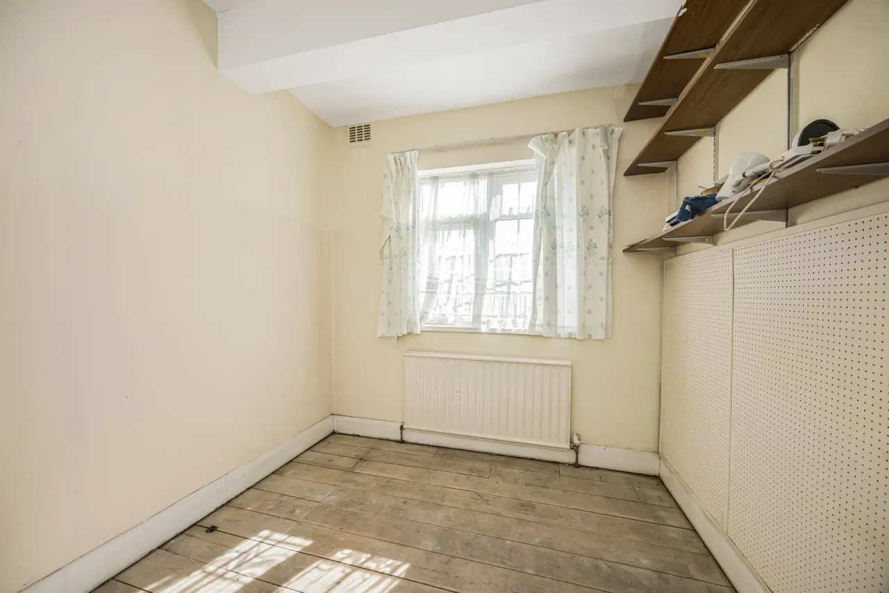 Essex Road, Leyton, E10, photo 11