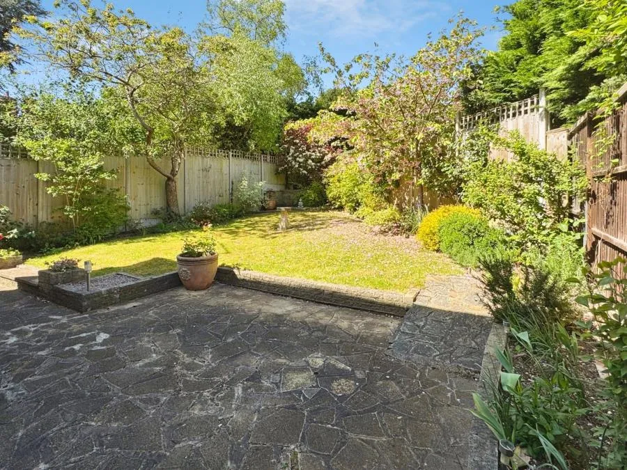 Willowside, Woodley, RG5, photo 4