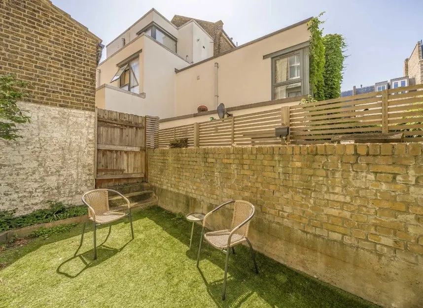 Almeric Road, Between The Commons, SW11, photo 6