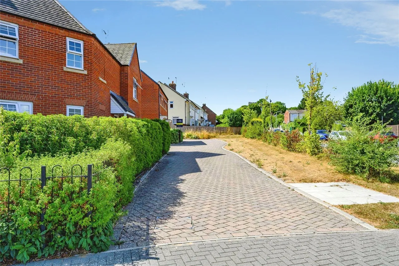 Barn View, Edlesborough, Dunstable, Buckinghamshire, LU6, photo 18