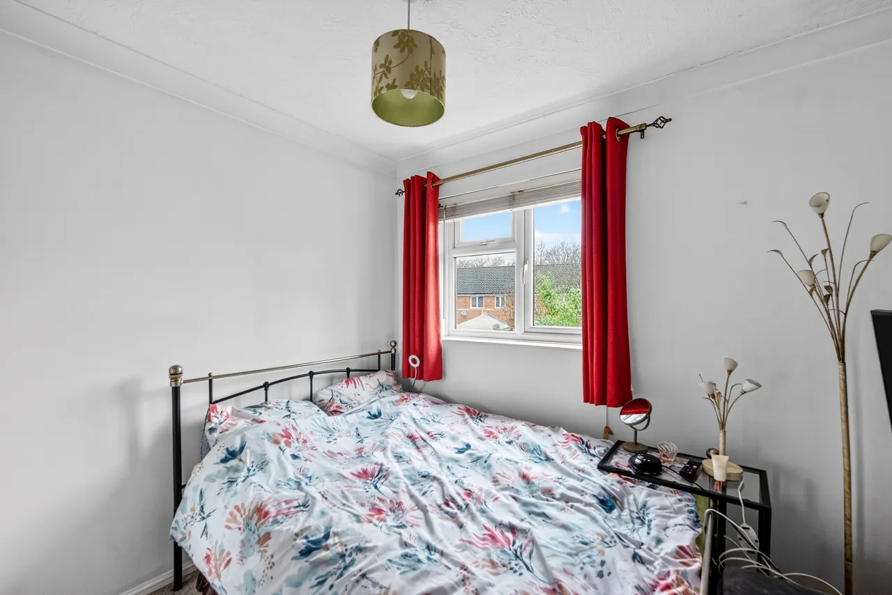 Stokes Close, Crawley, RH10, photo 9