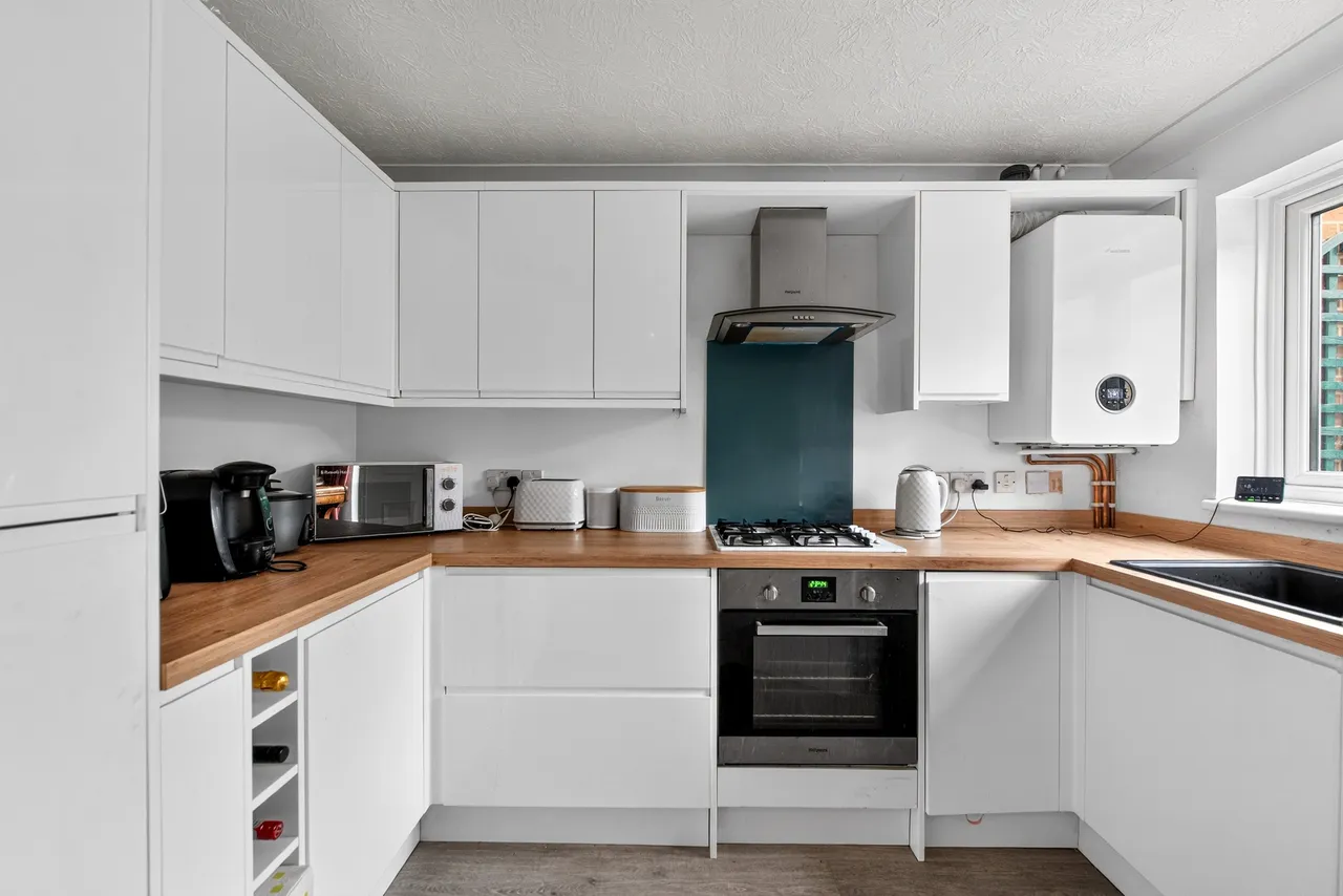 Stokes Close, Crawley, RH10, photo 5