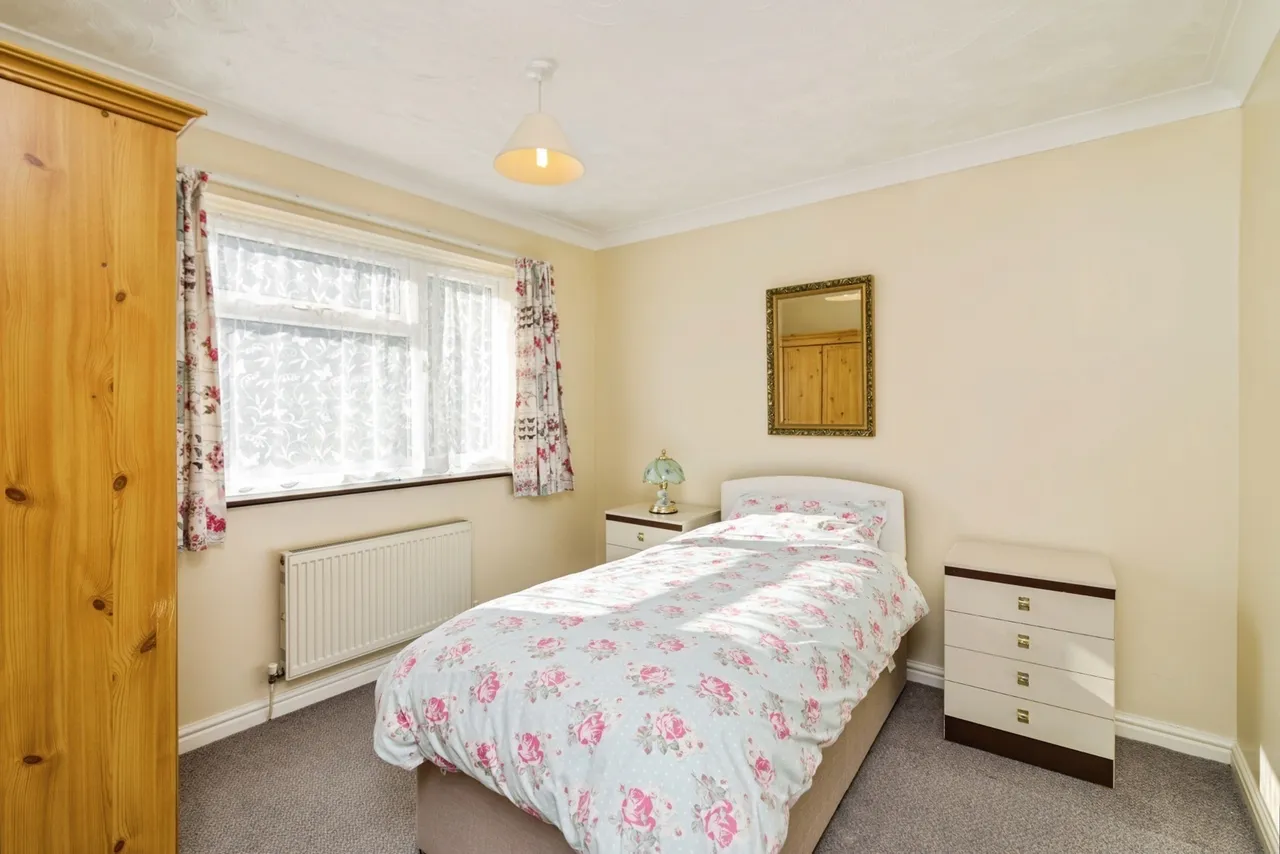 Enstone Road, Lowestoft, Suffolk, NR33, photo 15