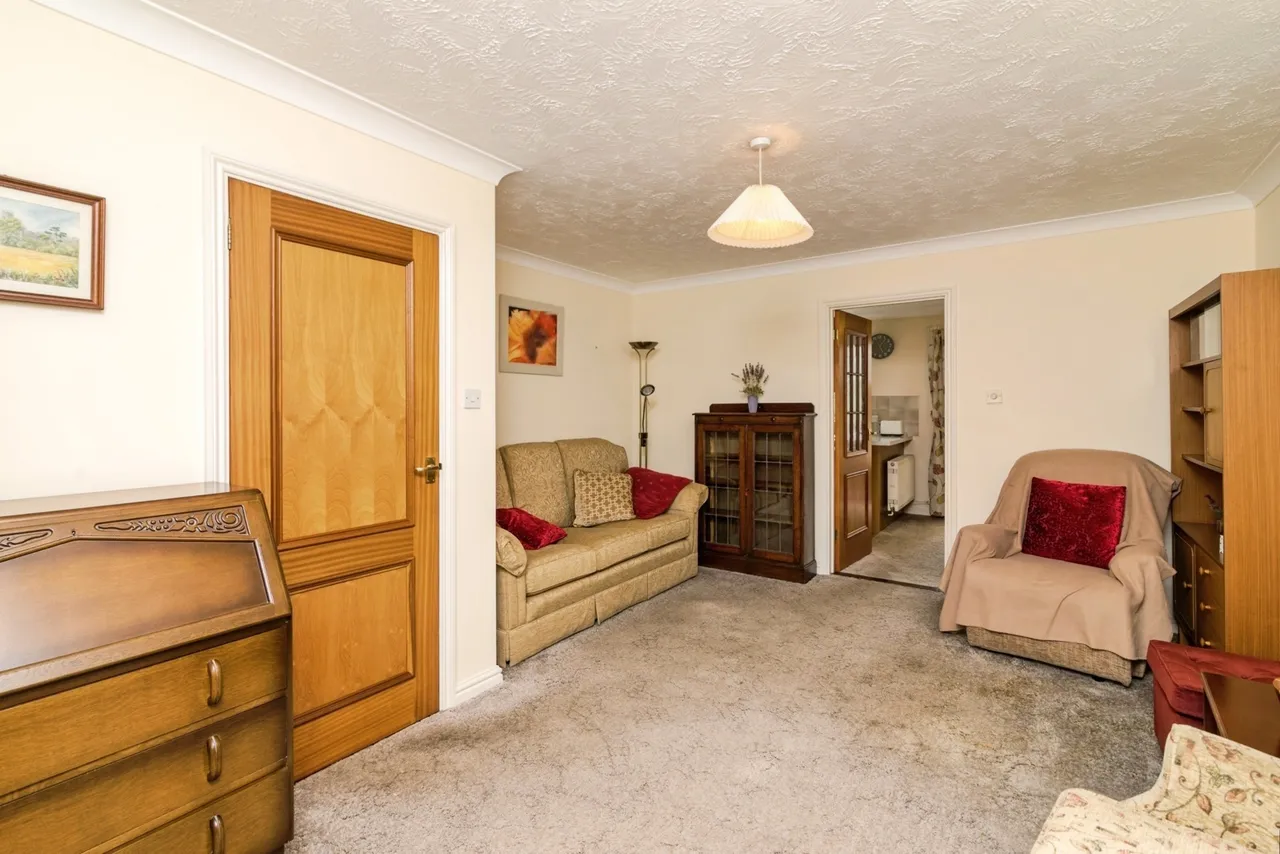 Enstone Road, Lowestoft, Suffolk, NR33, photo 4