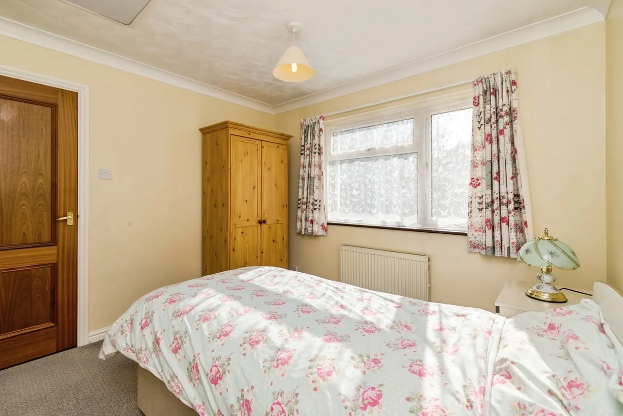 Enstone Road, Lowestoft, Suffolk, NR33, photo 14