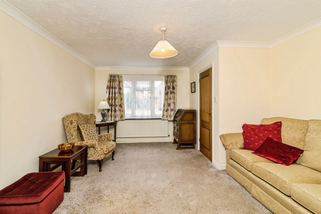 Enstone Road, Lowestoft, Suffolk, NR33, photo 3