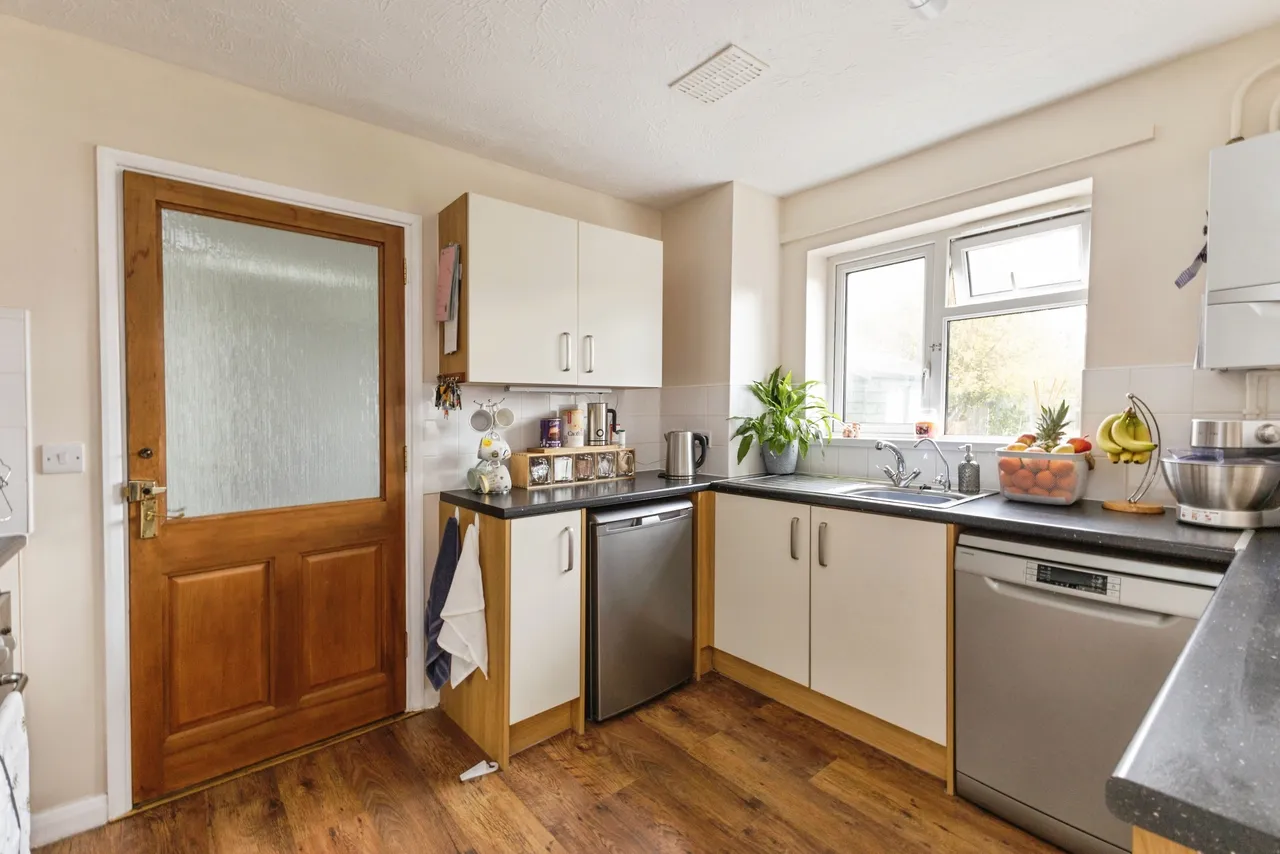 Crowhurst Lane, Bexhill-On-Sea, TN39, photo 11