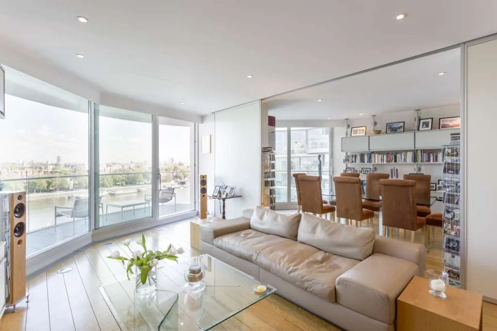 2 bed flat for sale — Albion Riverside, Battersea, SW11 4AP
