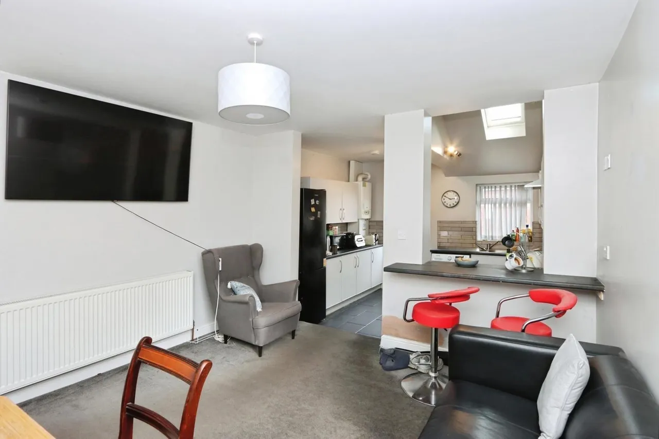Lancing Road, Sheffield, S2, photo 7