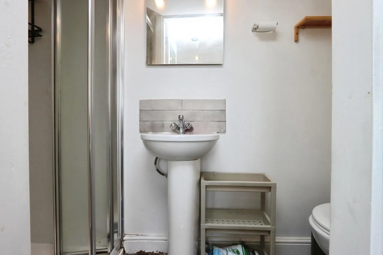 Lancing Road, Sheffield, S2, photo 15