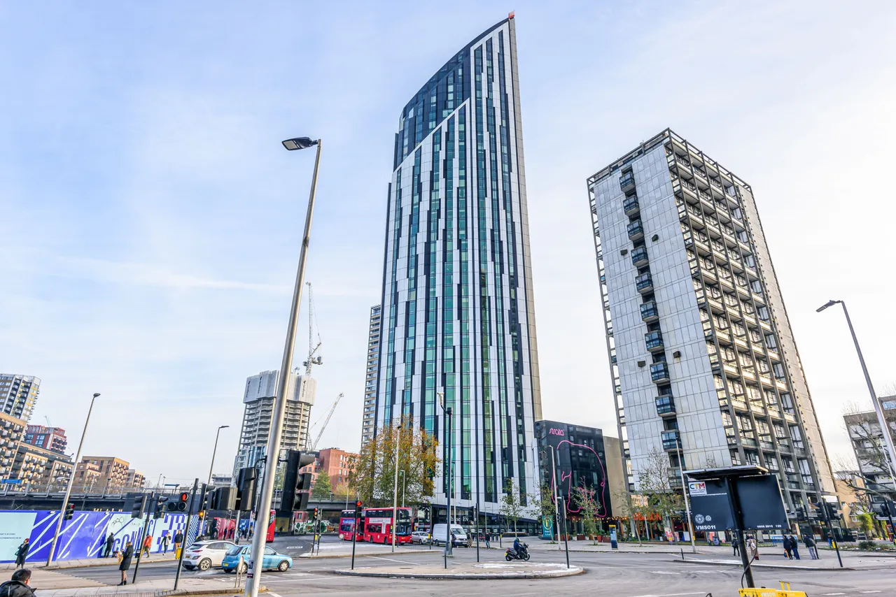Apartment 304, The Strata, 8 Walworth Road, London, photo 3