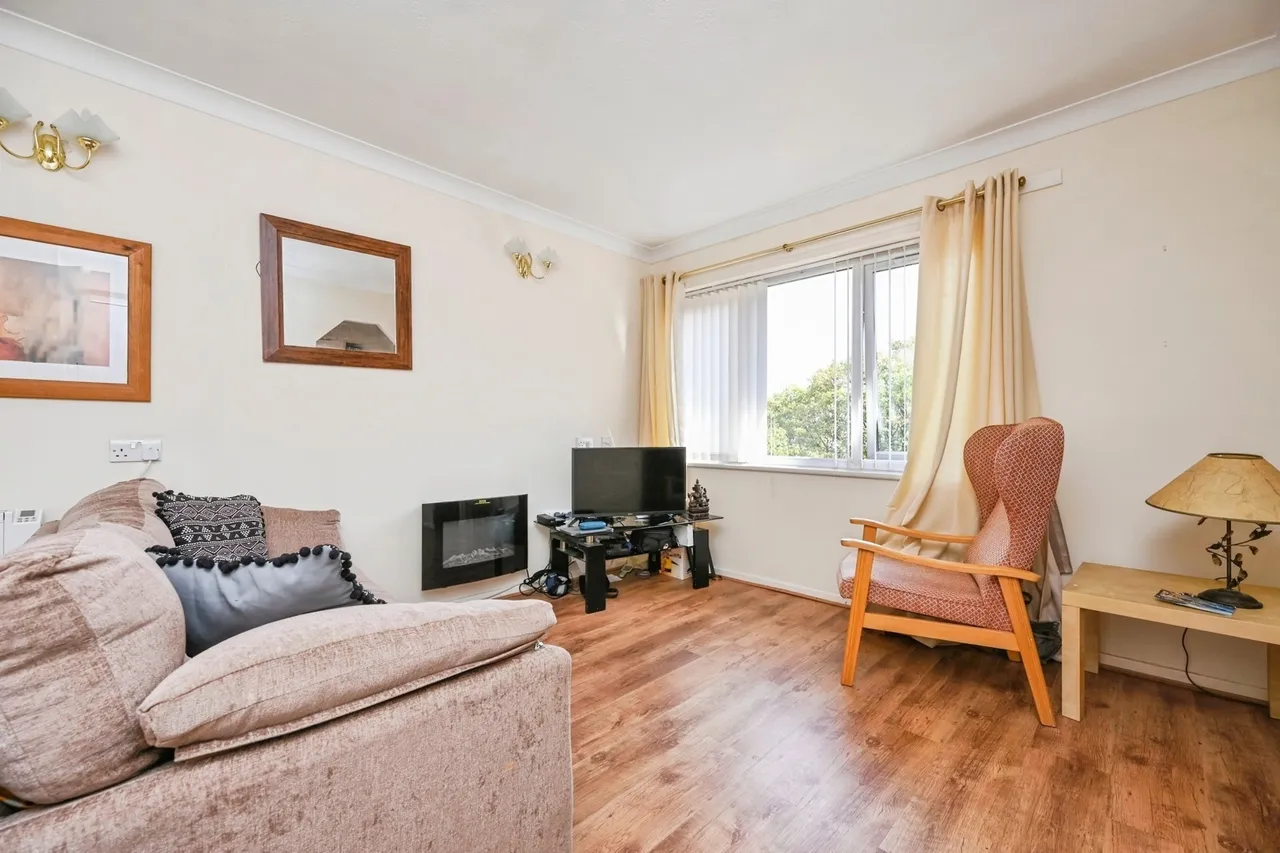 Nicholas Road, Liverpool, L23, photo 3