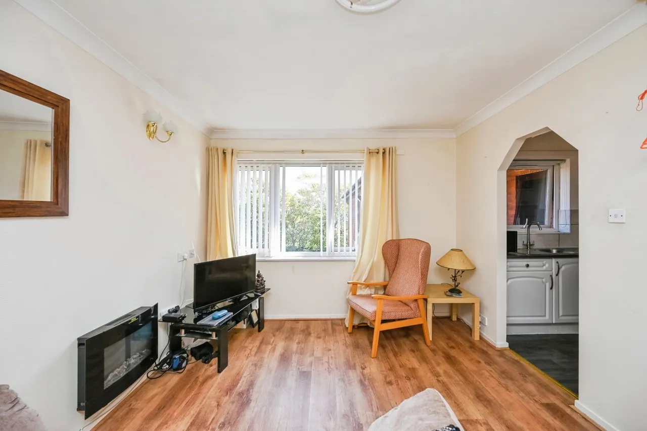Nicholas Road, Liverpool, L23, photo 5