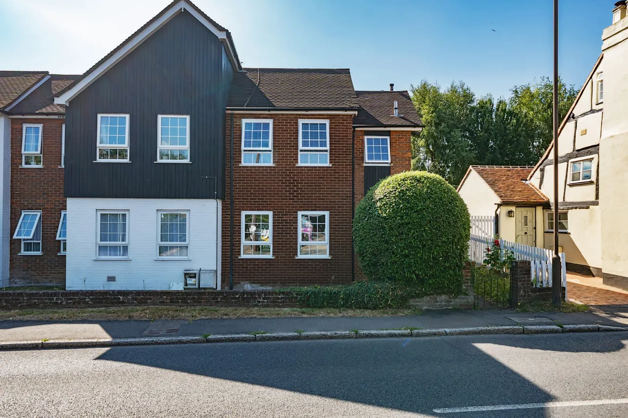 Narcot Lane, HP8, photo 18