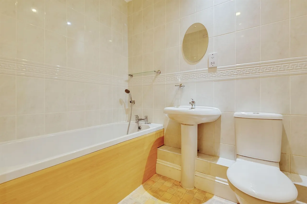 Main Street, Frodsham, photo 9