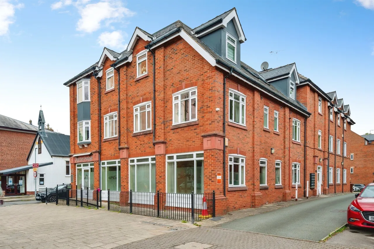 2 bed flat for sale — Main Street, Frodsham
