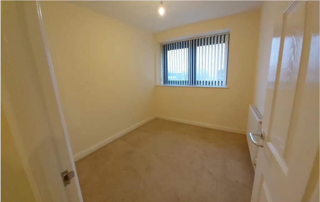 Kingsway SWANSEA, SA1, photo 5