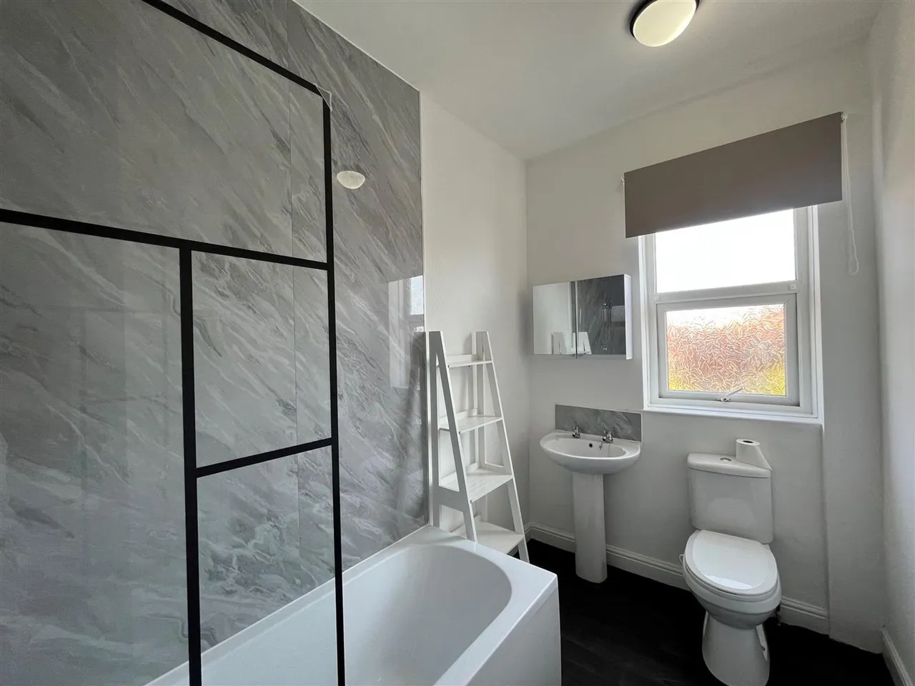 St. Saviours Road, Stockport, SK2, photo 5